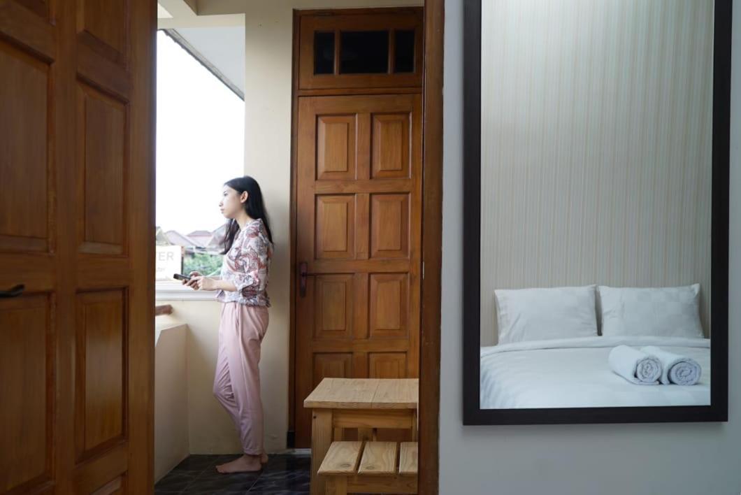 Omah Sastro 2 Hotel Yogyakarta Bagian luar foto